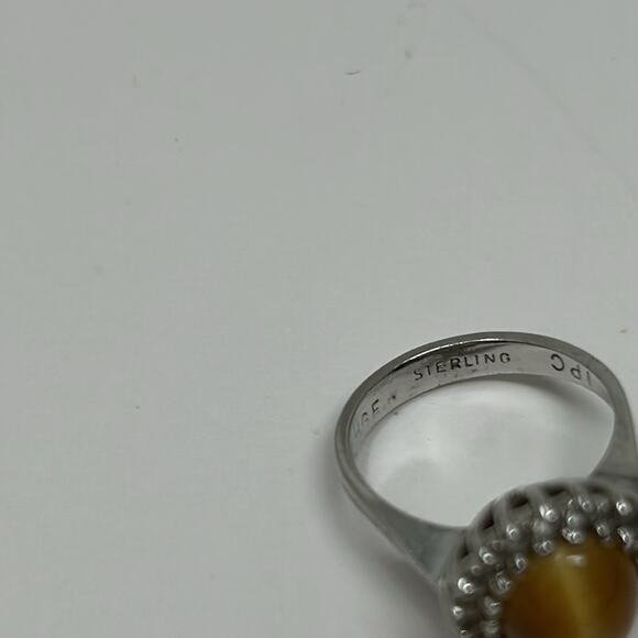 Vintage HGE IPC Marking 14 K Honey Color Stone Tiger Eye Ring Size 5 - Picture 6 of 10